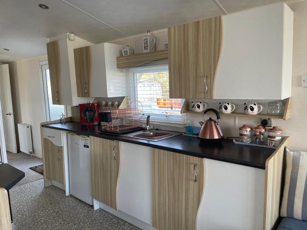 Holiday Home Breaks At Tattershall Lakes Coningsby Exterior photo